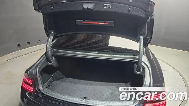 Genesis G80 Бензин 2.5 турбо AWD — Фото автомобиля 8