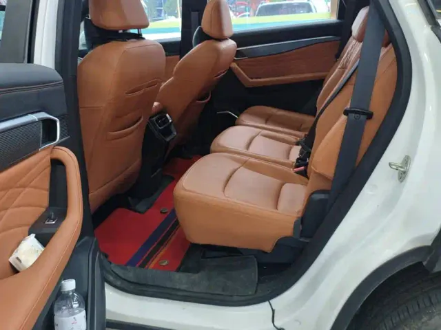 Geely Haoyue L — Фото автомобиля 11
