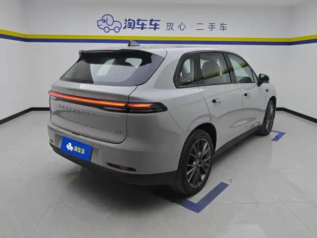 Leapmotor C10 — Фото автомобиля 3
