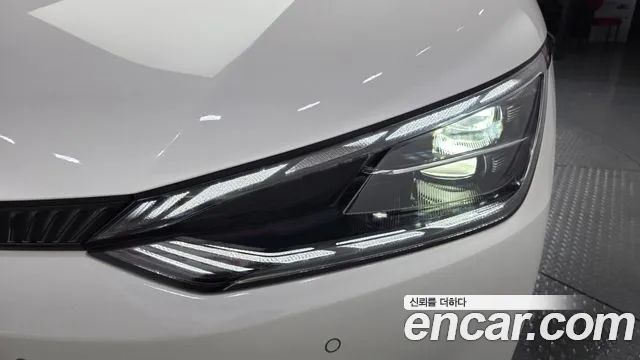 Kia EV6 — Фото автомобиля 18