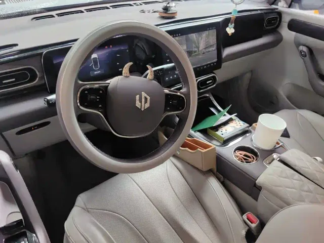 Leapmotor C11 — Фото автомобиля 2
