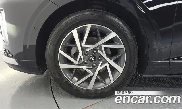 Hyundai Grandeur GN7 — Фото автомобиля 5