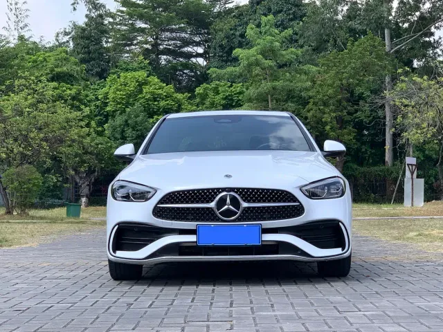 Mercedes-Benz C-Class — Фото автомобиля 2