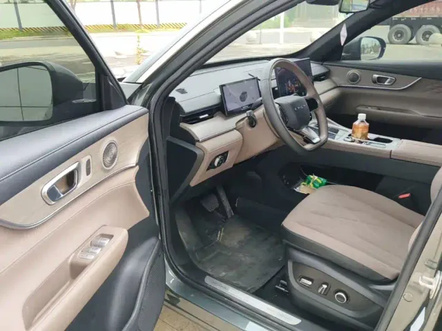 Chery Tiggo 8 PLUS — Фото автомобиля 15