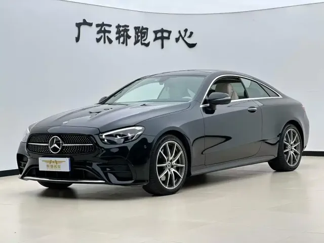 Фотография автомобиля — Mercedes-Benz E-Class