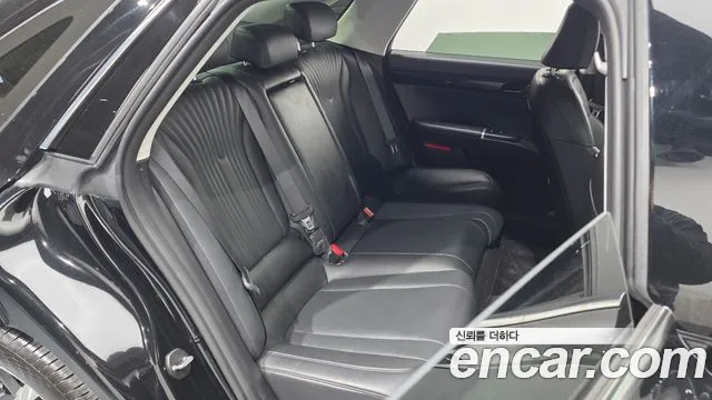 Hyundai Grandeur GN7 — Фото автомобиля 18