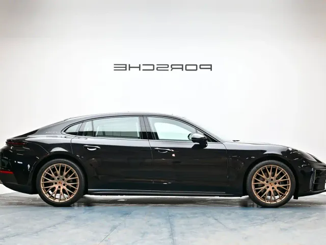 Porsche Panamera — Фото автомобиля 9