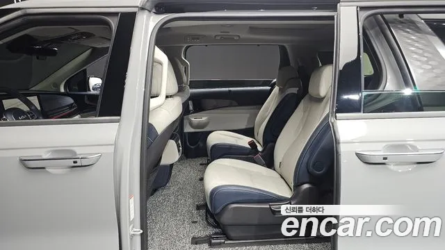 Kia Carnival 4th Gen — Фото автомобиля 11