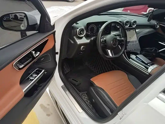 Mercedes-Benz C-Class — Фото автомобиля 15