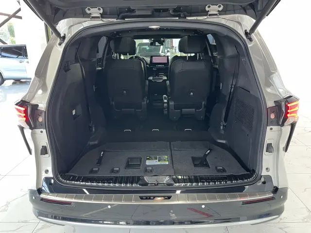 Toyota Sienna — Фото автомобиля 28