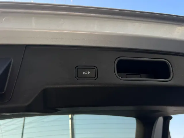 Geely Boyue L — Фото автомобиля 24
