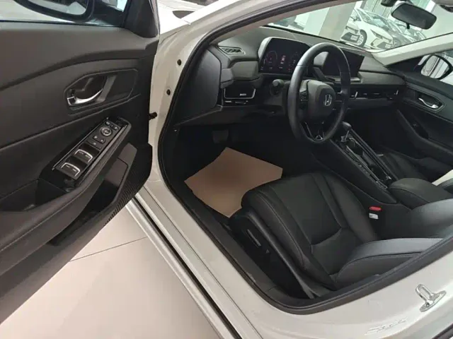 Honda Inspire 2023 260TURBO Elegant Edition — Фото автомобиля 15