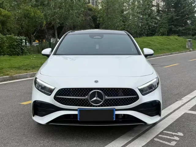 Mercedes-Benz A-Class — Фото автомобиля 2