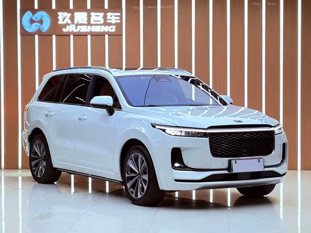 Li Auto ONE — Фото автомобиля 3