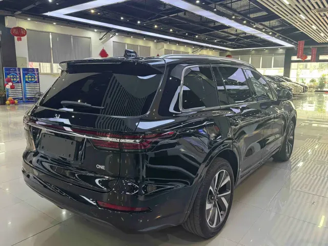 Li Auto ONE — Фото автомобиля 13
