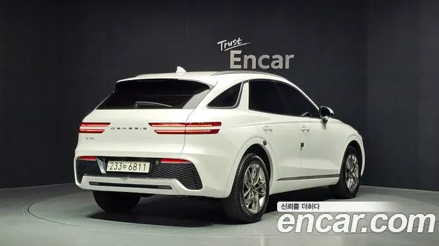 Genesis GV70 — Фото автомобиля 2