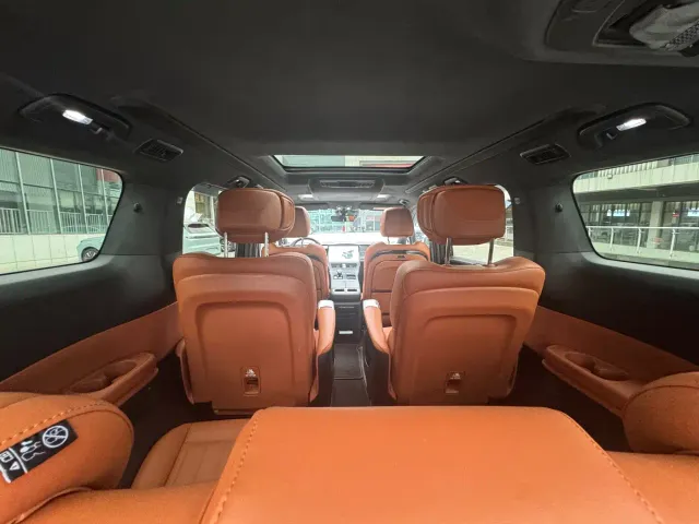 GAC Trumpchi E9 — Фото автомобиля 10