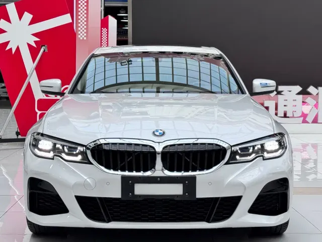 BMW 3 Series — Фото автомобиля 2