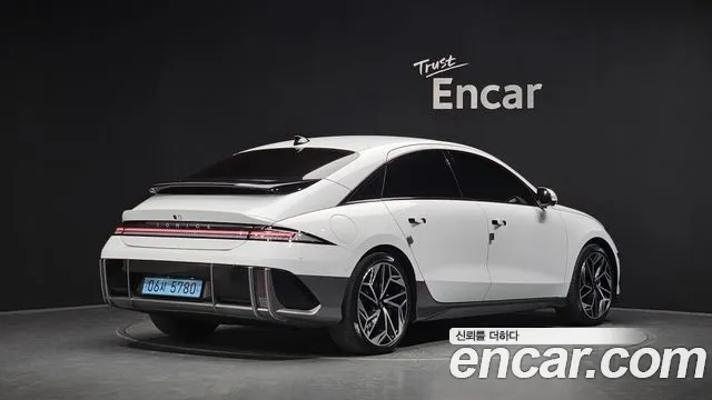 Hyundai Ioniq 6 — Фото автомобиля 2