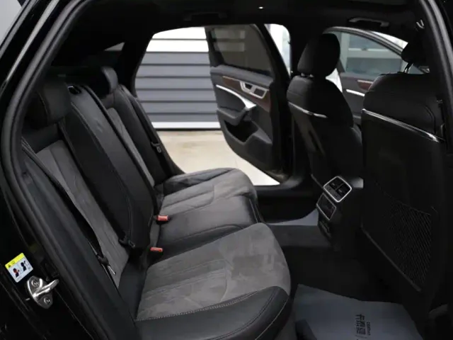 Audi A6L — Фото автомобиля 24