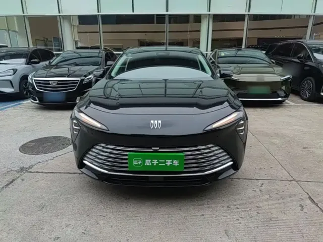 Buick LaCrosse — Фото автомобиля 2