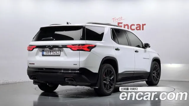Chevrolet Traverse — Фото автомобиля 2