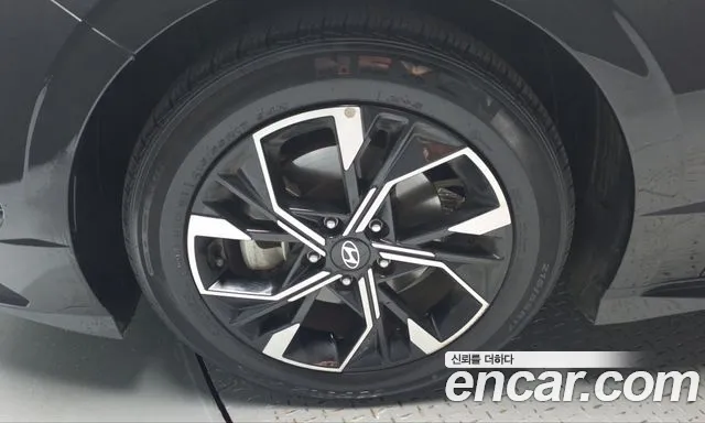 Hyundai Sonata — Фото автомобиля 5