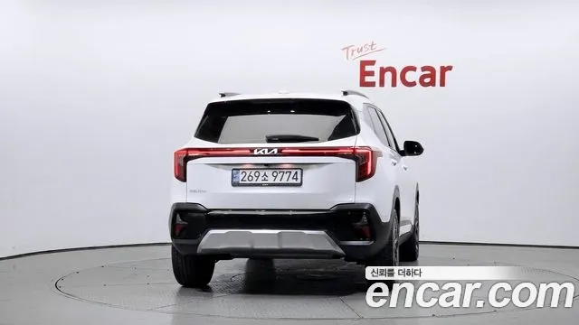 Kia Seltos New — Фото автомобиля 4