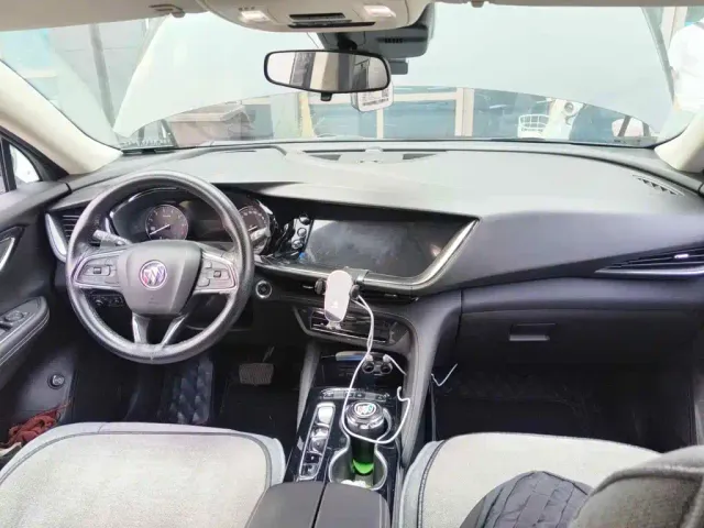 Buick Envision S — Фото автомобиля 12