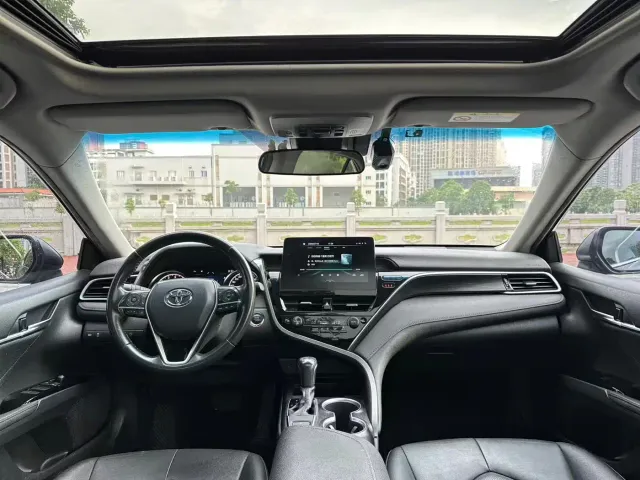 Toyota Camry — Фото автомобиля 9
