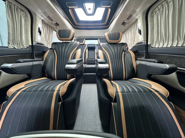 Mercedes-Benz V-Class — Фото автомобиля 11