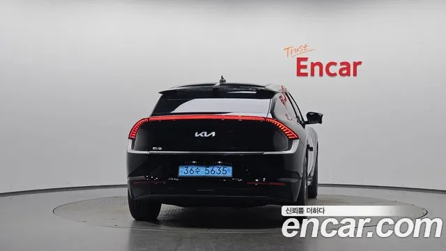 Kia EV6 — Фото автомобиля 4