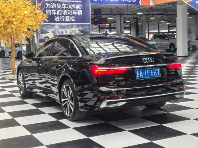 Audi A6L — Фото автомобиля 8