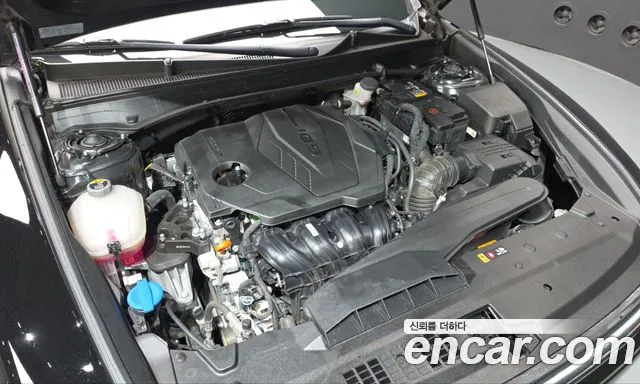 Hyundai Grandeur GN7 — Фото автомобиля 9