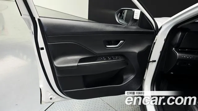 Hyundai Kona SX2 — Фото автомобиля 24