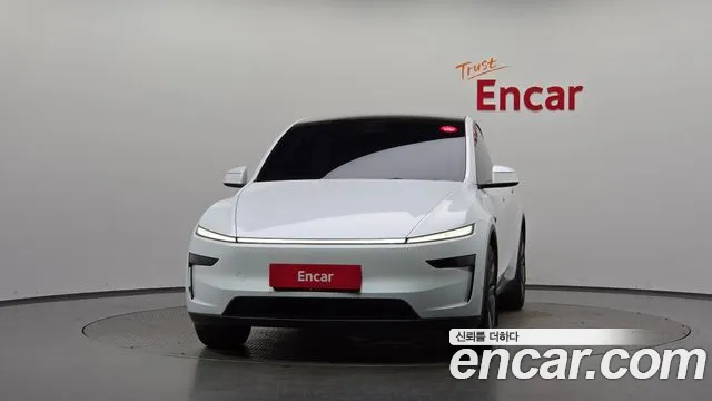 Фотография автомобиля — Tesla Model Y