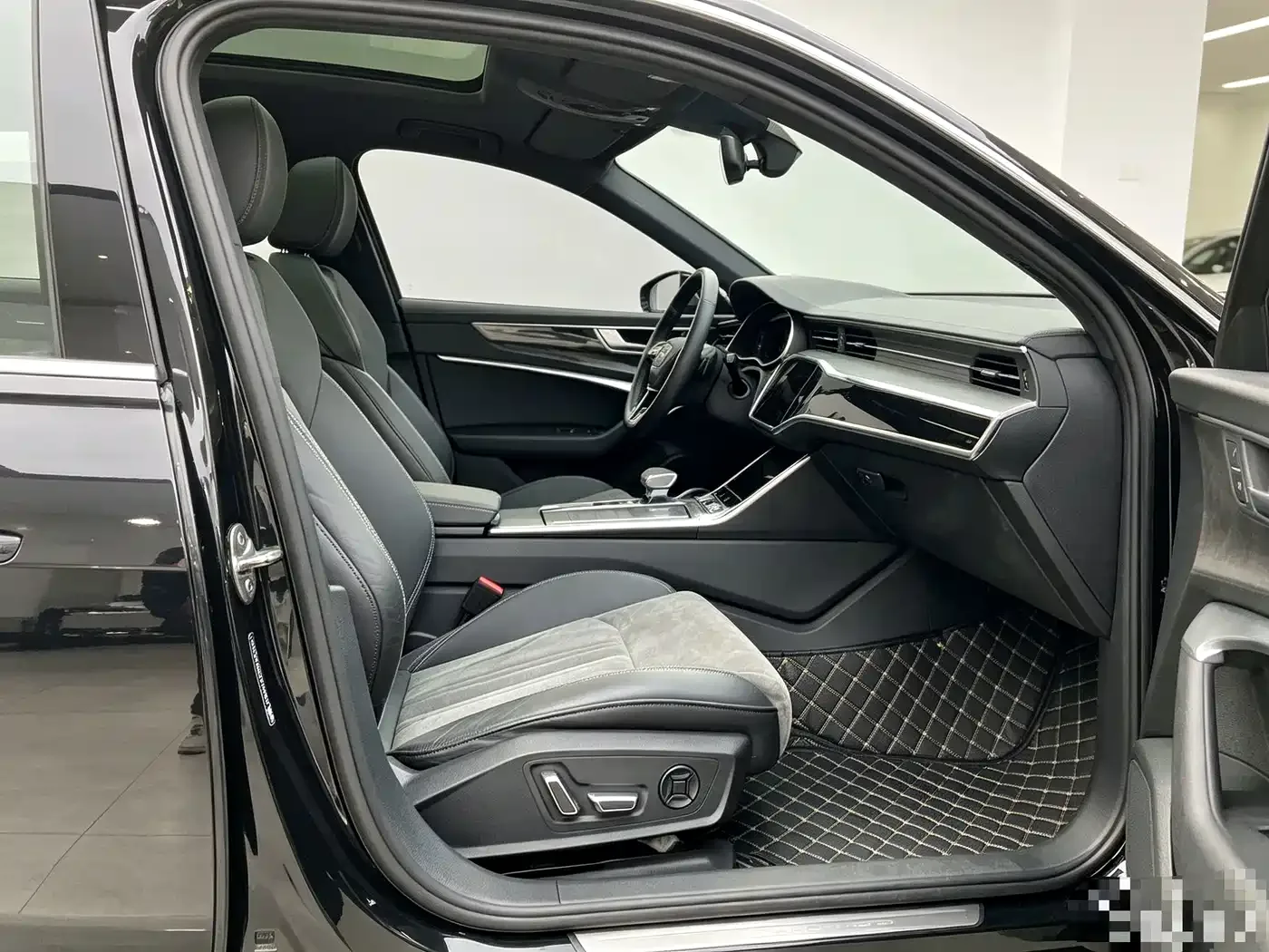 Audi Audi A6L 2024 40 TFSI Luxury Dynamic — Фото автомобиля 7