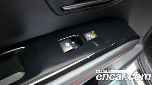 Hyundai Tucson Tucson (NX4) Бензин 1.6 турбо 2WD — Фото автомобиля 16