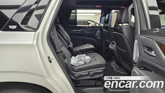 Cadillac Escalade Escalade 5 поколение — Фото автомобиля 11