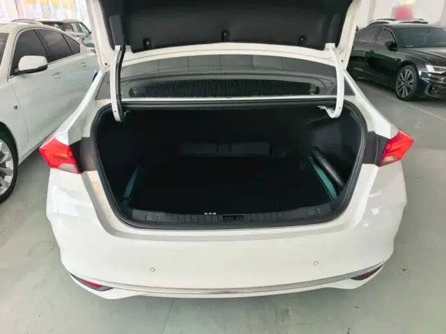 Buick Verano — Фото автомобиля 18