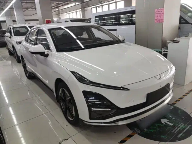 Wuling Starlight — Фото автомобиля 3