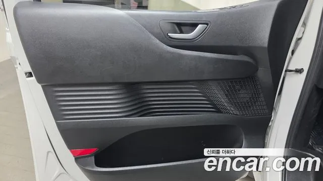 Hyundai Staria — Фото автомобиля 14
