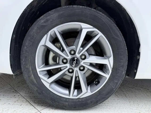Kia K3 — Фото автомобиля 8
