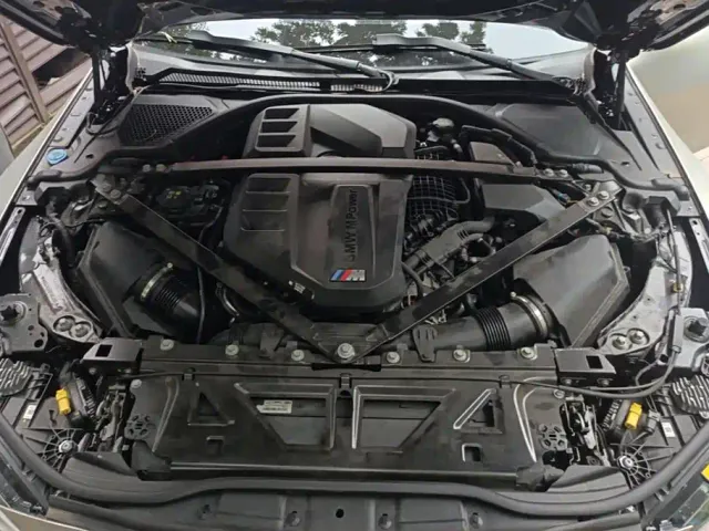 BMW M4 — Фото автомобиля 10