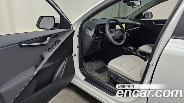 Kia Niro The All New — Фото автомобиля 15