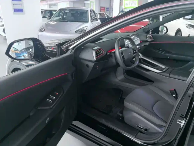ARCFOX Arcfox Alpha S5 2024 560MAX 185kW — Фото автомобиля 15