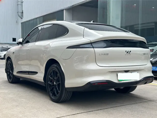 IM Motors LS6 — Фото автомобиля 8