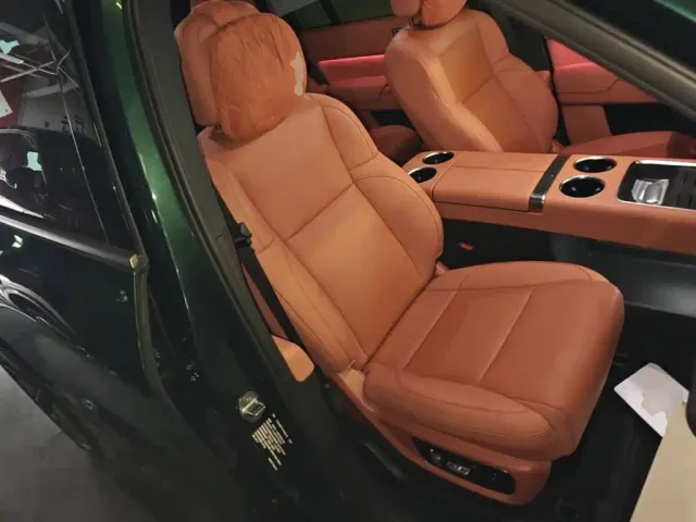 Li Auto L9 — Фото автомобиля 24