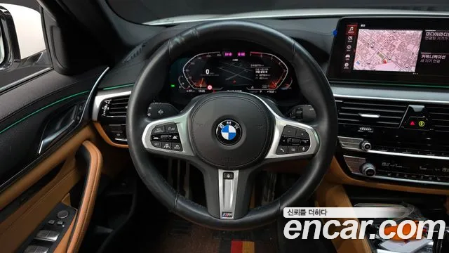 BMW 5 Series G30 — Фото автомобиля 13