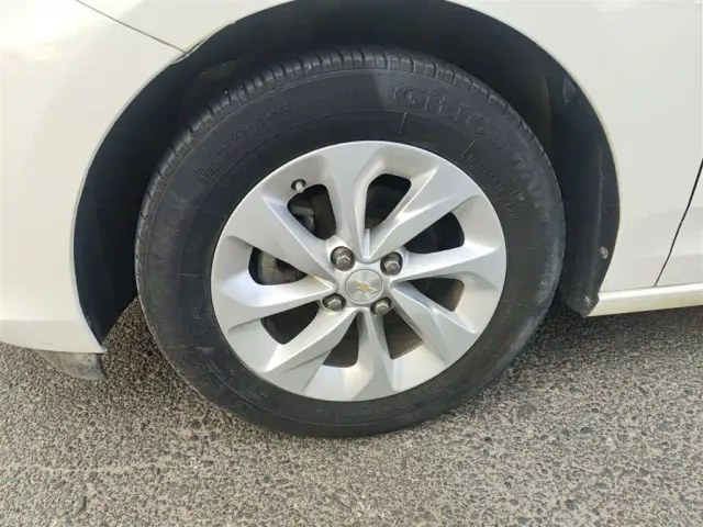 Chevrolet Cavalier — Фото автомобиля 22